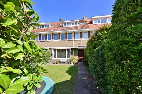 Terraced house for sale: Frans Halslaan 18, Rembrandtpark Naarden