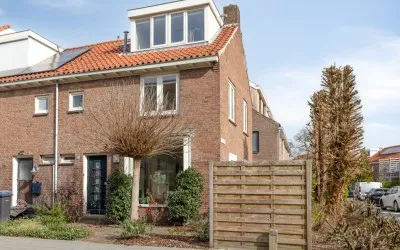 Twee-onder-één-kap te koop: Frans Halslaan 36, Elsrijk Oost Amstelveen