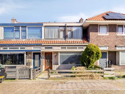 Tussenwoning te koop: Frans Halsstraat 23, Hollanderwijk Leeuwarden