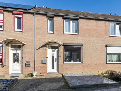 Tussenwoning te koop: Frans Halsstraat 40, Heerlen