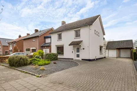 Vrijstaande woning te koop: Frans Strouxstraat 24, Stramproy Stramproy