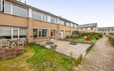 Tussenwoning te koop: Franz Lehárpark 21, Zanddonk Waalwijk