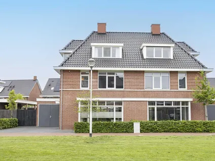 Twee-onder-één-kap te koop: François Brandthof 19, Stappegoor Zuid Tilburg