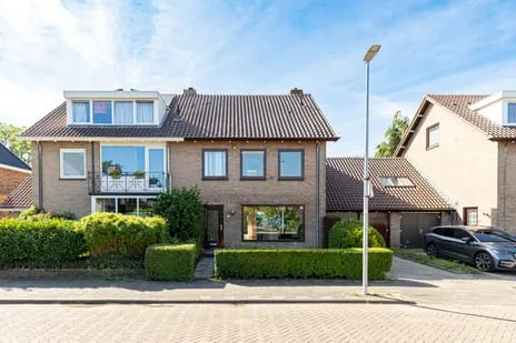 Terraced house for sale: Frederik Hendriklaan 14, Staatsliedenkwartier Woerden