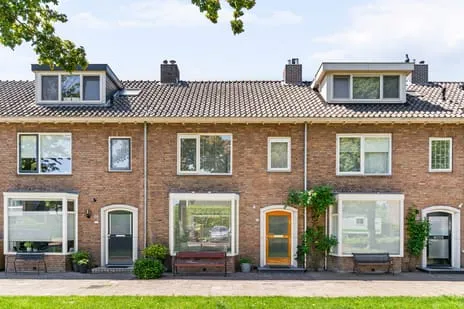 Tussenwoning te koop: Frederik Hendriklaan 86, Oranjewijk Leiderdorp