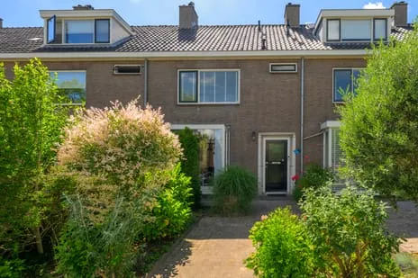 Tussenwoning te koop: Frederik Hendrikplantsoen 5, Oranjewijk Leiderdorp