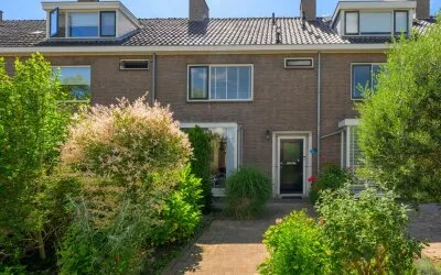 Terraced house for sale: Frederik Hendrikplantsoen 5, Oranjewijk Leiderdorp