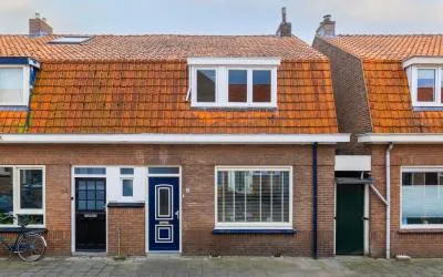Hoekwoning te koop: Frederik Hendrikstraat 32, Brunnepe Kampen