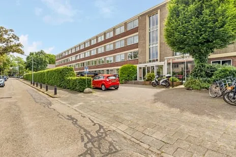 Apartment for sale: Frederik van Eedenlaan 51, Staatsliedenkwartier Hilversum