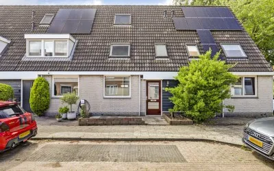Tussenwoning te koop: Frederik van Eedenstraat 4, De Boezem Papendrecht