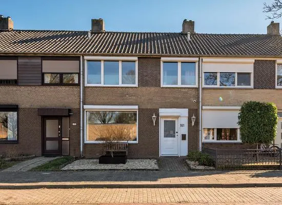 Tussenwoning te koop: Frederik Hendrikstraat 161, Annakamp-West Venlo