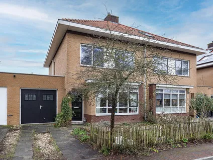 Tussenwoning te koop: Frederik van Eedenstraat 11, Sommelsdijk westplaat Sommelsdijk