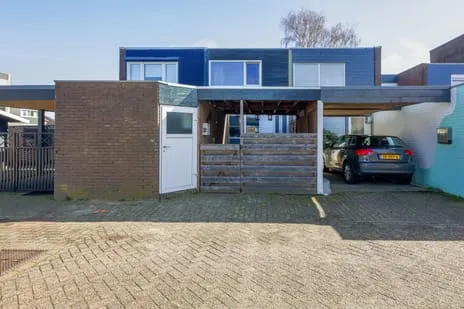Tussenwoning te koop: Frederika-Gracht 2, Gracht Kerkrade
