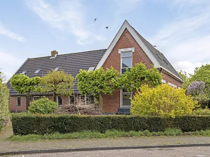Twee-onder-één-kap te koop: Frederikastraat 106, Boswinkel-De Braker Enschede