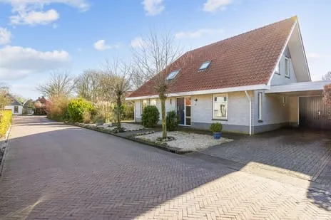 Semi-detached for sale: Frederiksoordweg 44, Pieterburen Pieterburen