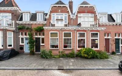 Tussenwoning te koop: Frederikstraat 14, Emmastraat en omgeving Dordrecht