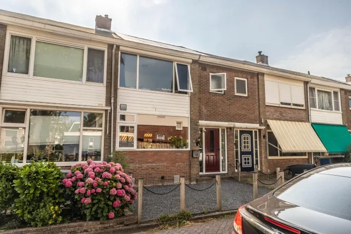 Tussenwoning te koop: Fresiastraat 18, Wormerveer West Wormerveer