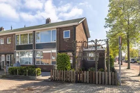 Hoekwoning te koop: Fresiastraat 2, Wormerveer West Wormerveer