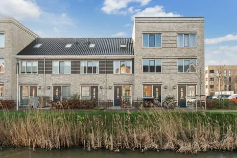 Terraced house for sale: Fresiatuin 6, Tuindershof Pijnacker