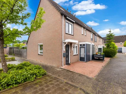 Hoekwoning te koop: Frida Katz-Erf 180, Joke Smit-erf en omgeving Dordrecht