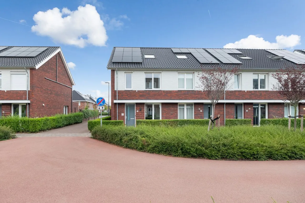 Hoekwoning te koop: Frida Katzpad 13, Woerden