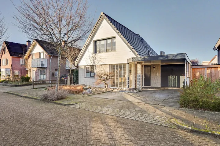 Vrijstaande woning te koop: Frida Katzlanden 8, Stroinkslanden Noord-Oost Enschede
