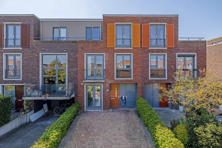 Tussenwoning te koop: Friendshipring 16, De Venen / Craeyenburch Nootdorp