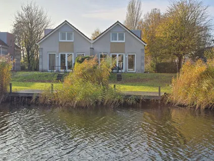 Twee-onder-één-kap te koop: Friesche Vlaak 1, Idsegahuizum Makkum
