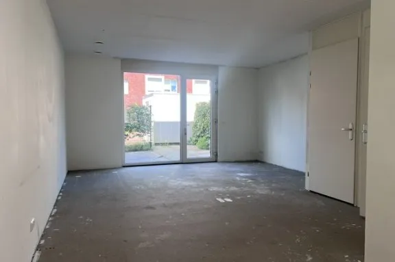 Tussenwoning te huur: Friesestraatweg 205-55, Friesestraatweg Groningen