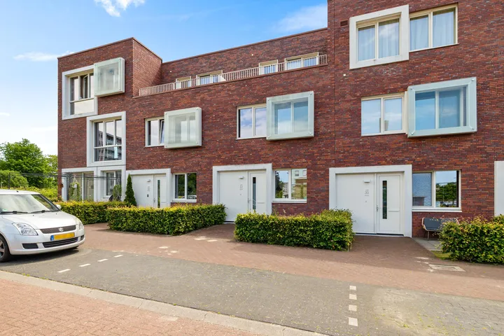 Tussenwoning te koop: Friesestraatweg 209-31, Friesestraatweg Groningen