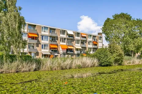 Studio for sale: Frieslandstraat 143, Gelderlandpleinbuurt Amsterdam