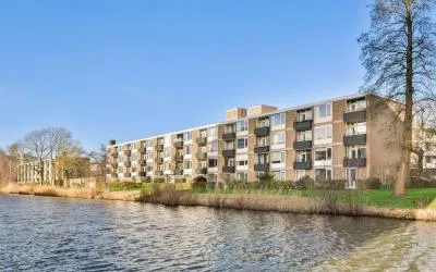 Studio for sale: Frieslandstraat 143, Gelderlandpleinbuurt Amsterdam