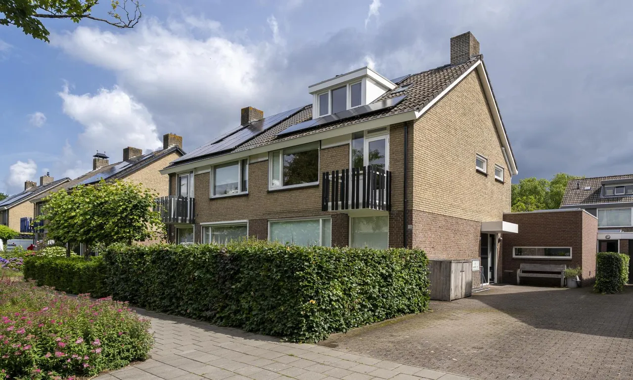 Hoekwoning te koop: Friezenlaan 13, Tilburg