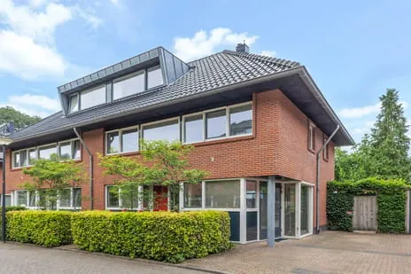 Twee-onder-één-kap te koop: Friezenlaan 21, Orden Apeldoorn