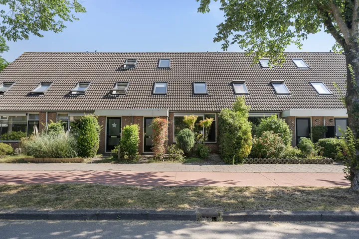 Tussenwoning te koop: FRITTEMASTATE 5, Camminghaburen-Midden Leeuwarden