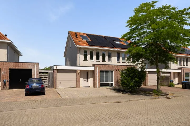Hoekwoning te koop: Frouwesân 49, Zuiderburen Leeuwarden