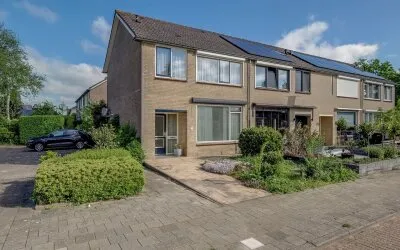 Hoekwoning te koop: Fruitlaan 30, Zwaag - Buurt 30 01 Zwaag
