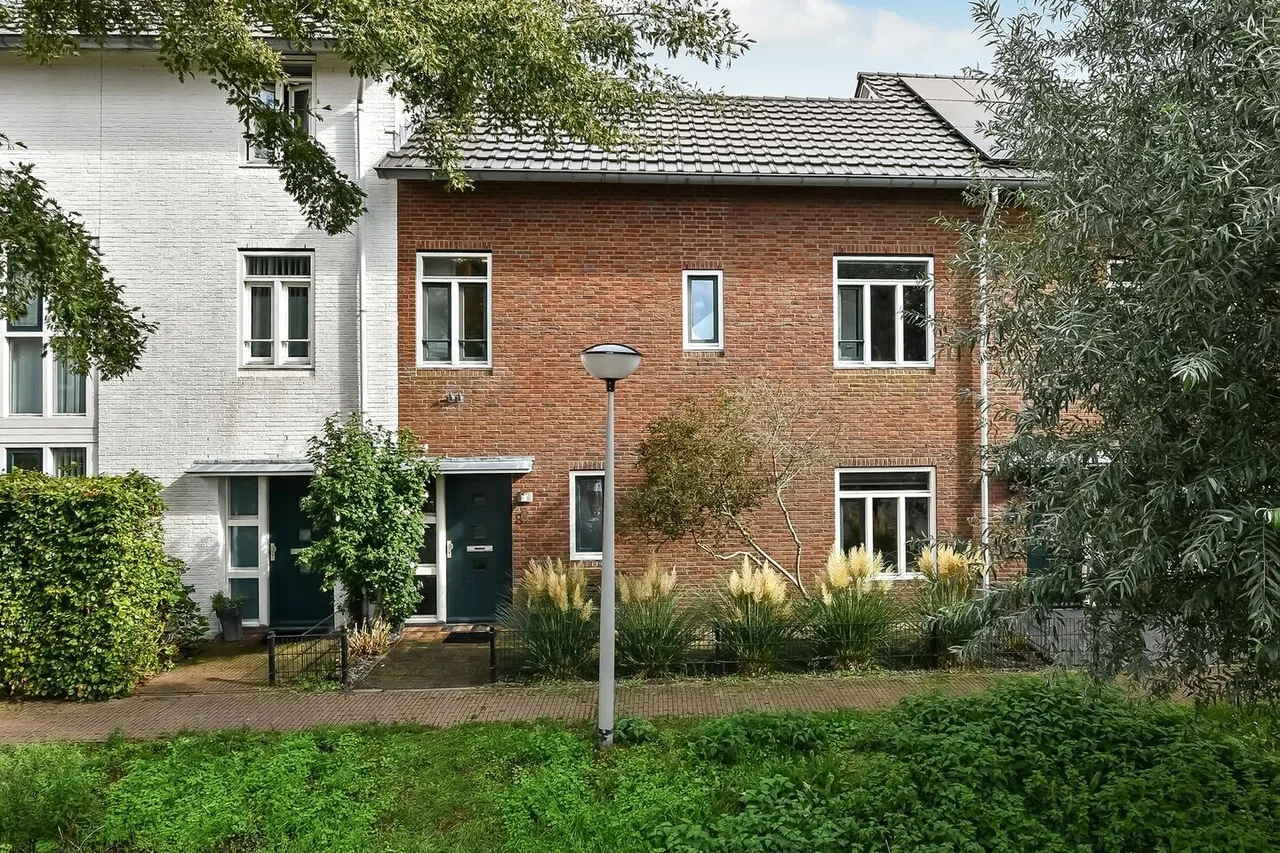 Tussenwoning te koop: Fruittelerserf 8, Arnhem