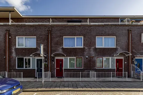 Tussenwoning te koop: Fuchsiastraat 26, Rotterdam