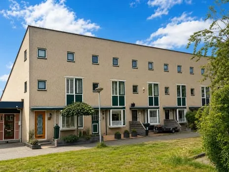 Tussenwoning te koop: Fugaplantsoen 7, Muziekwijk N.-Noord Almere