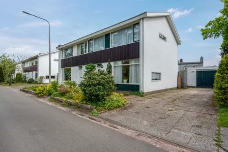 Twee-onder-één-kap te koop: Fuutweg 12, Haren-Zuidwest Haren (Gr)