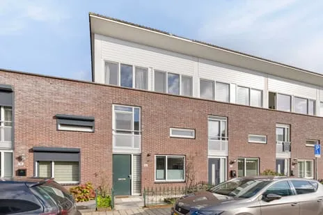 Tussenwoning te koop: G.I. Brucestraat 16, Burgemeestersbuurt Deventer