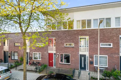 Tussenwoning te koop: G.I. Brucestraat 44, Burgemeestersbuurt Deventer