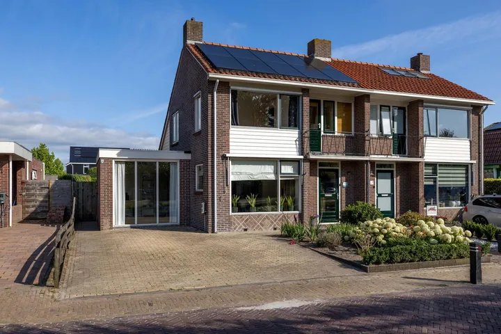 Twee-onder-één-kap te koop: Gaaikemastraat 46A, Balk Balk
