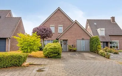 Vrijstaande woning te koop: Gaarstraat 62, Hondsbroek Born