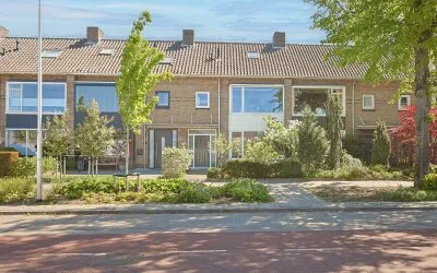 Tussenwoning te koop: Gabriël Metsulaan 9, Irisbuurt Eindhoven