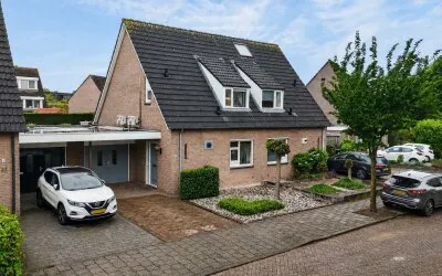 Tussenwoning te koop: Galbasingel 25, Beuningen-Heuve-3 Beuningen Gld