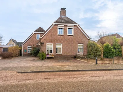 Vrijstaande woning te koop: Galerij 17, Winschoten