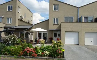 Tussenwoning te koop: Galjoen 7, Weteringpark Alphen Aan Den Rijn