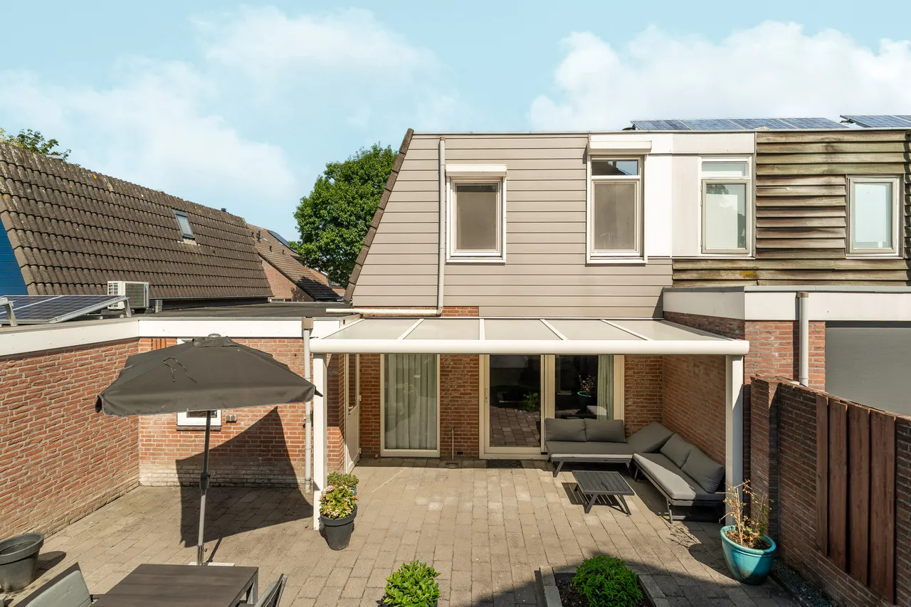 Tussenwoning te koop: Gandhistraat 62, Zetten